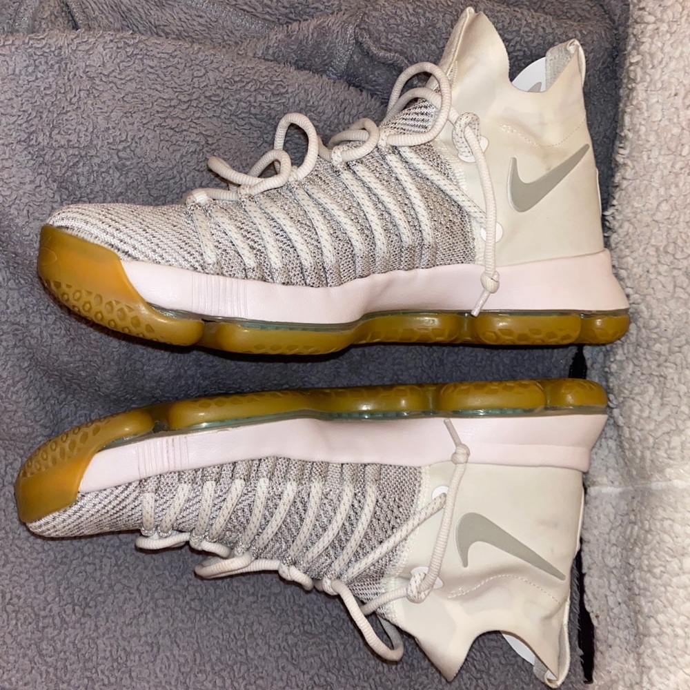 KD 9 Elite - Ivory